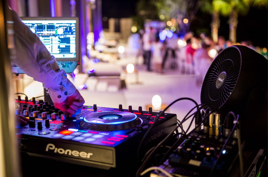 How to Choose the Right DJ Service for an Indian Wedding in Seattle?